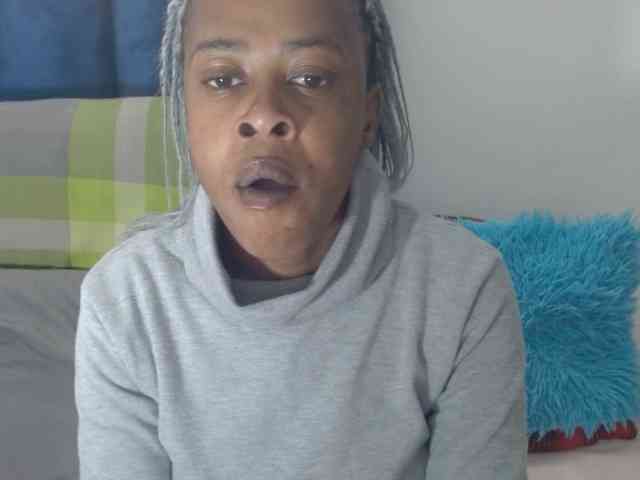 Skinybitchx webcam