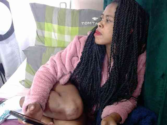 Skinybitchx webcam