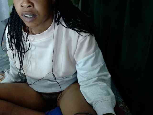 Skinybitchx webcam