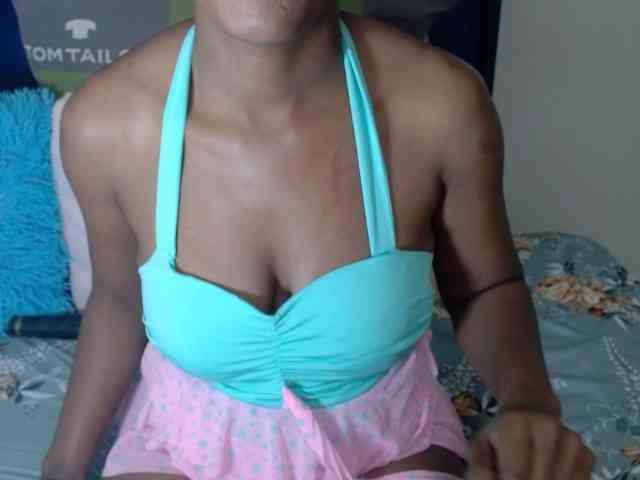 Skinybitchx webcam