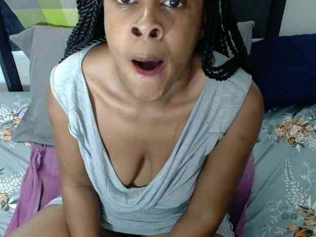 Skinybitchx webcam