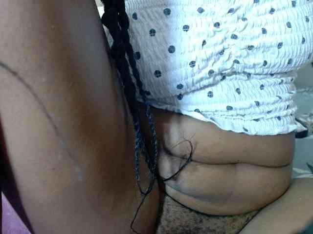 Skinybitchx webcam