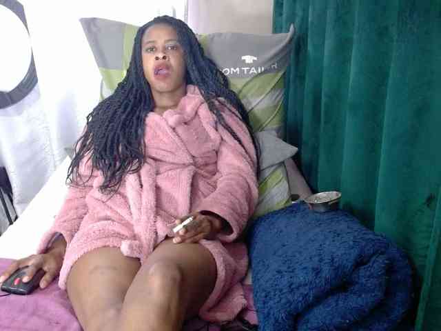 Skinybitchx webcam