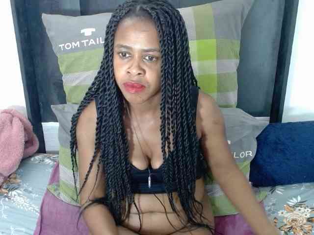 Skinybitchx webcam
