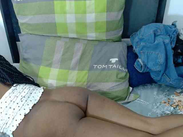 Skinybitchx webcam