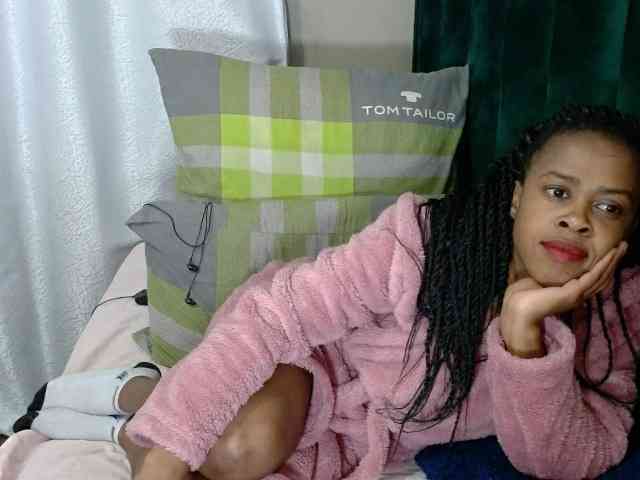 Skinybitchx webcam
