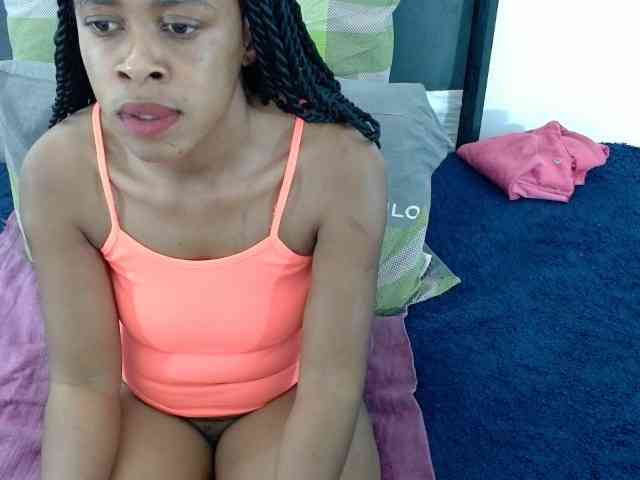 Skinybitchx webcam