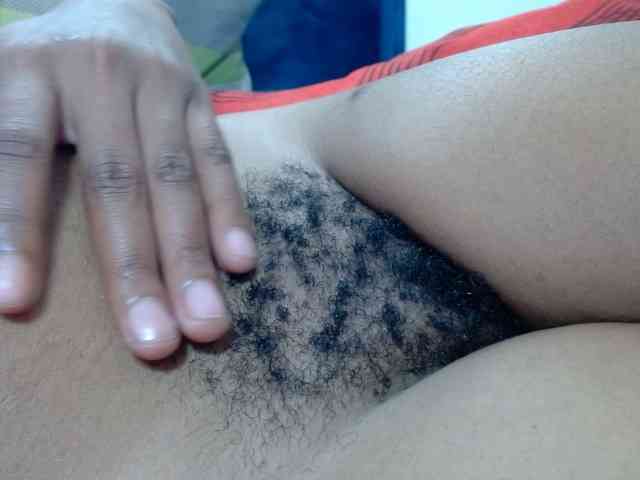 Skinybitchx webcam