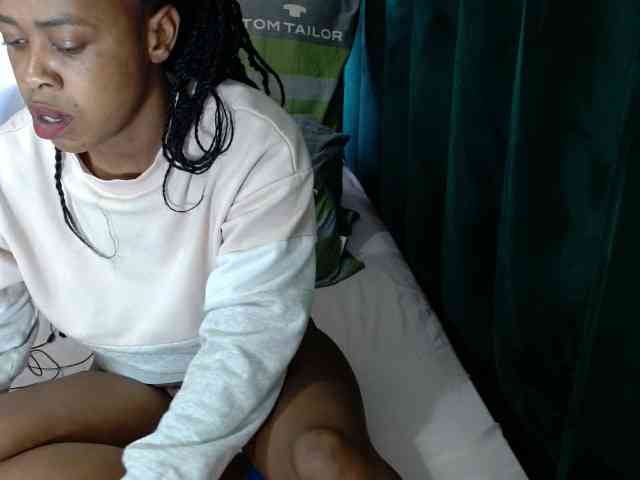 Skinybitchx webcam
