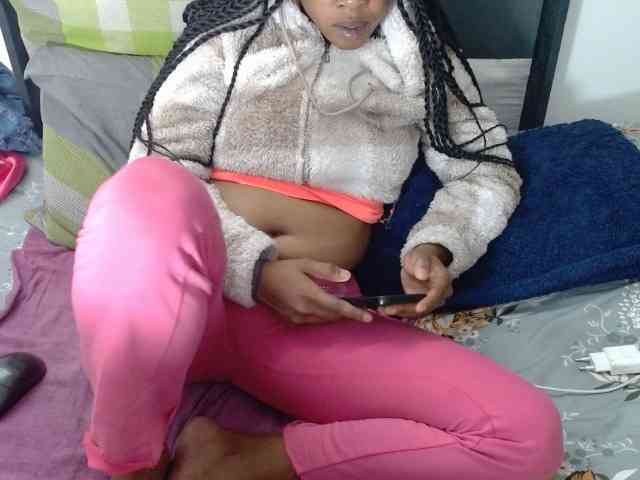 Skinybitchx webcam