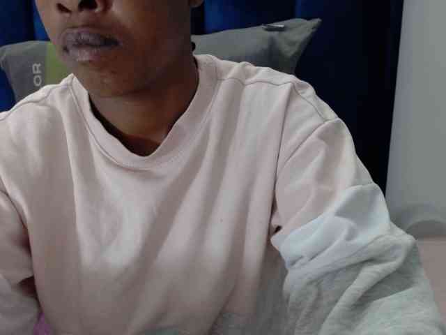 Skinybitchx webcam