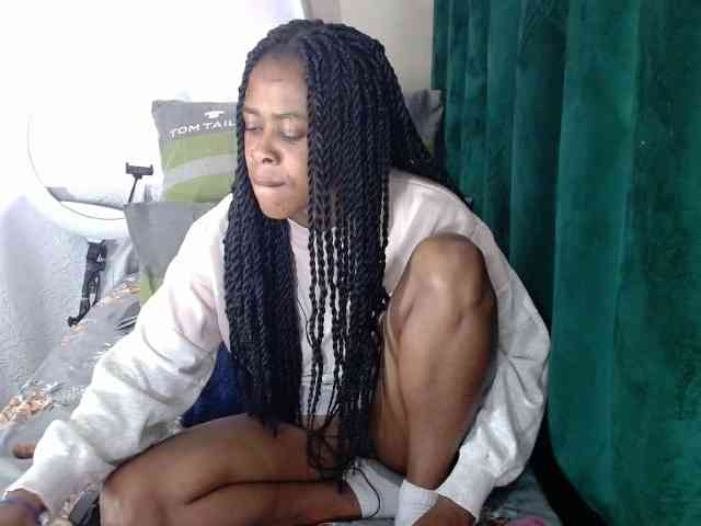 Skinybitchx webcam