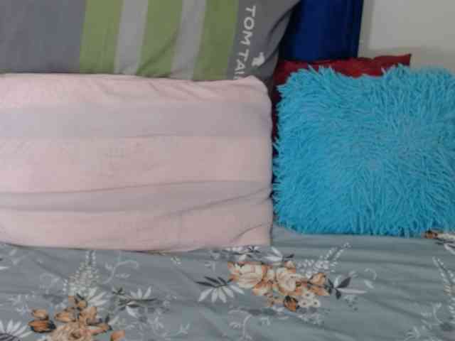 Skinybitchx webcam