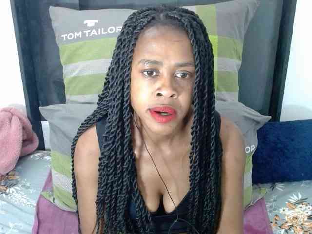 Skinybitchx webcam