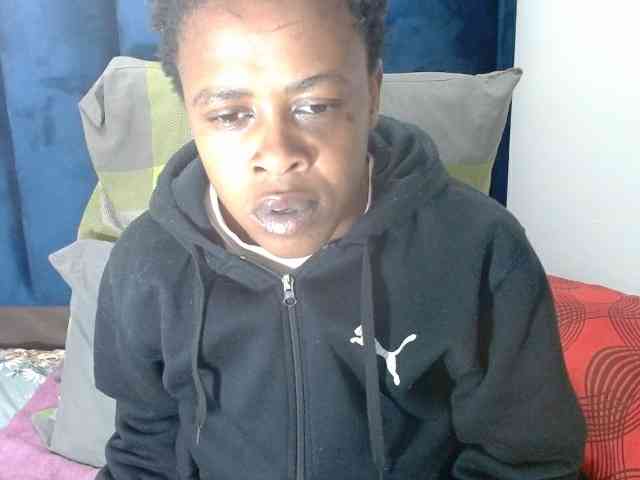 Skinybitchx webcam