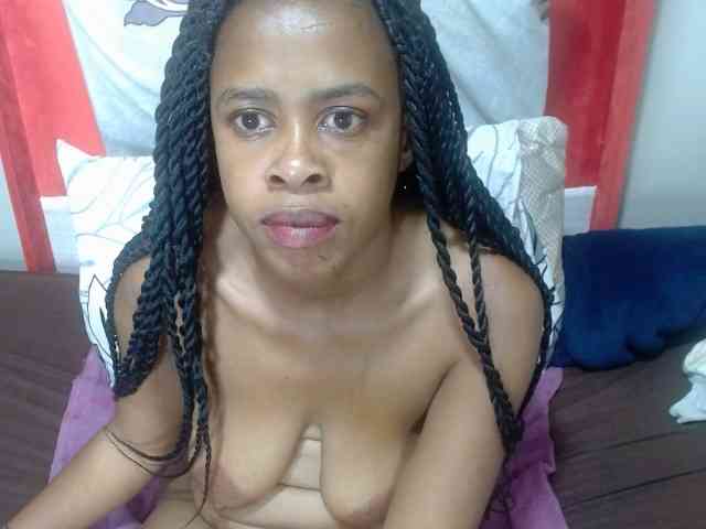 Skinybitchx webcam