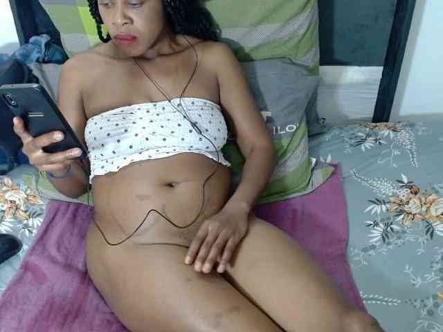 Skinybitchx webcam
