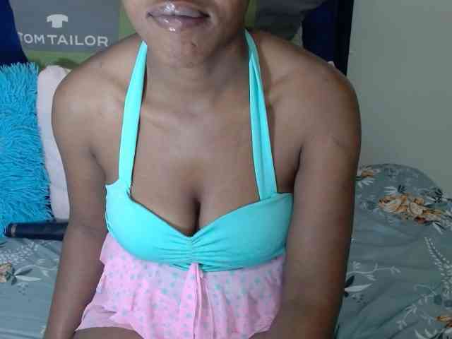Skinybitchx webcam