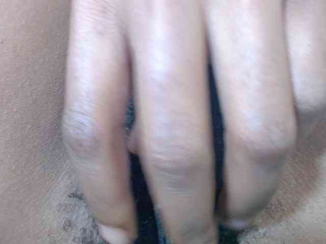 Skinybitchx webcam