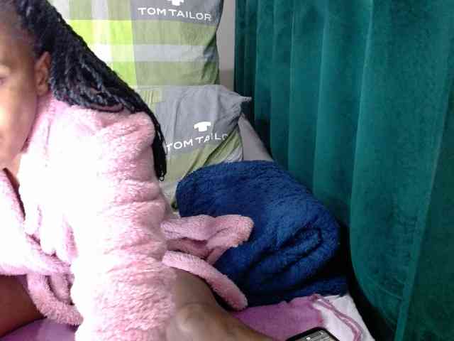 Skinybitchx webcam