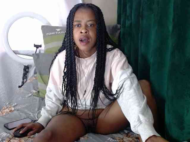 Skinybitchx webcam