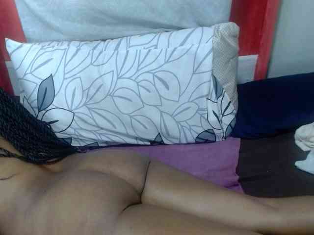Skinybitchx webcam