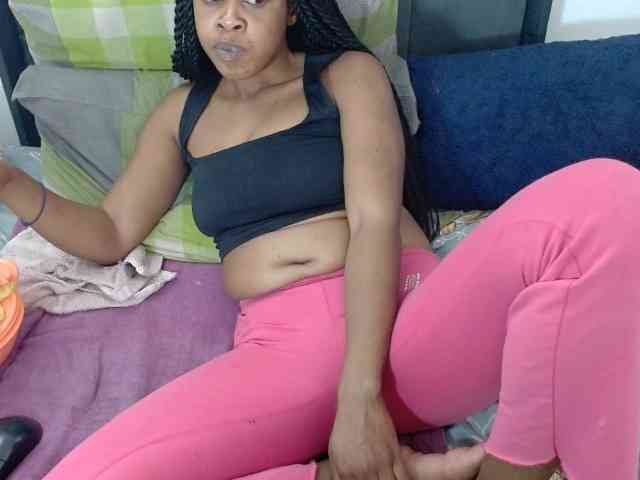 Skinybitchx webcam