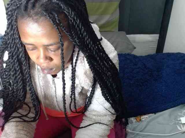 Skinybitchx webcam