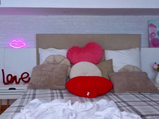 Blush-beauty's BongaCams show and profile