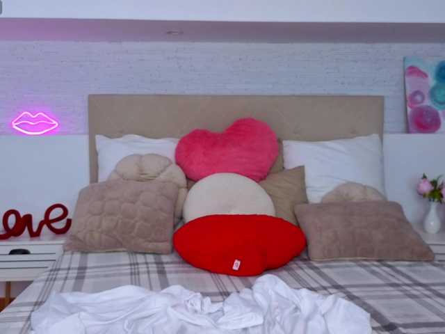 Blush-beauty's BongaCams show and profile