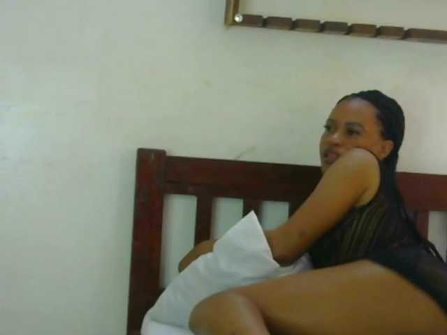 Sexylavinnn's BongaCams show and profile