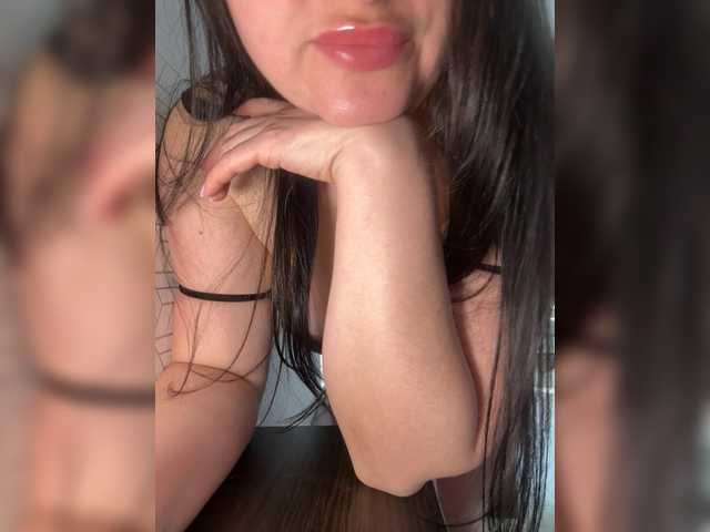 Kohanka's BongaCams show and profile