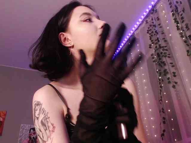 dolll-maiya webcam