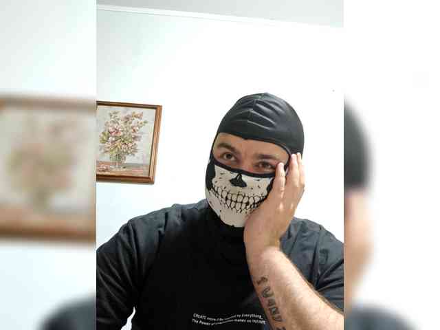 Kamikotik-1337 Live Webcam on BongaCams