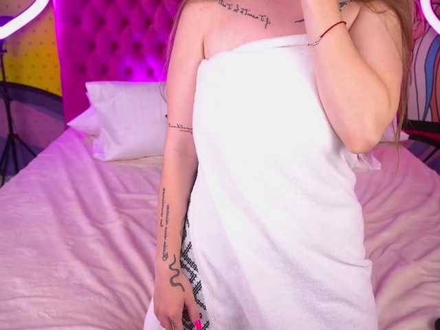 DanielaReign webcam