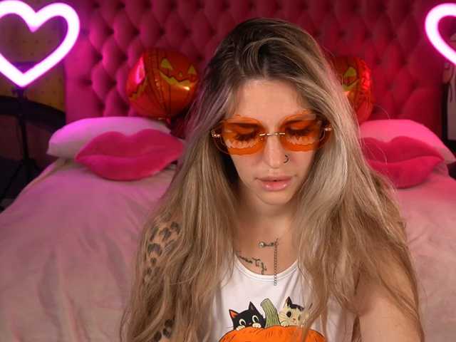 DanielaReign live cam on BongaCams