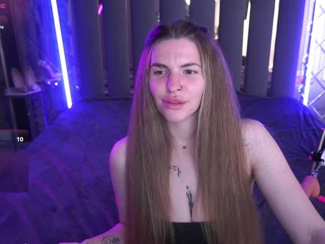 DanielaReign live cam on BongaCams