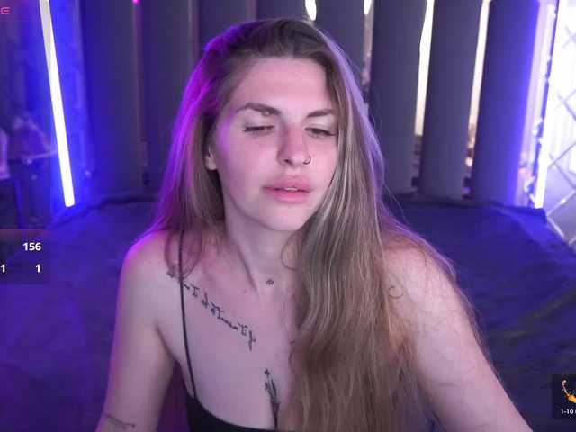DanielaReign webcam