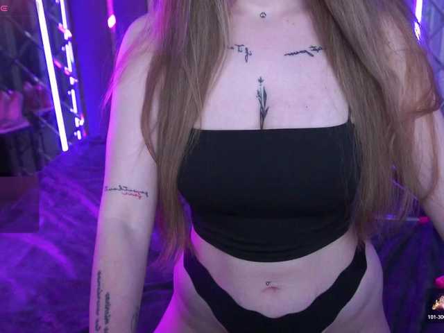 DanielaReign webcam