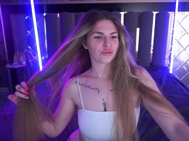 DanielaReign webcam