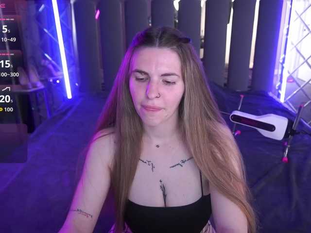 DanielaReign live cam on BongaCams
