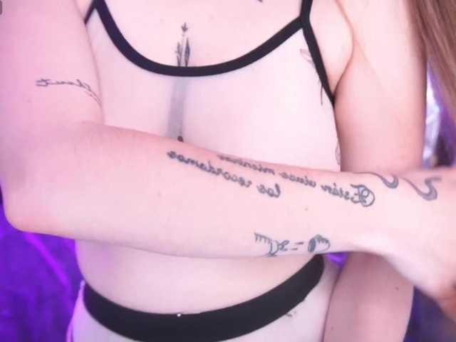 DanielaReign webcam