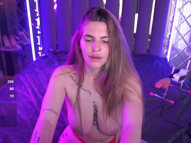 DanielaReign webcam