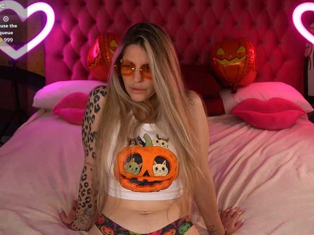 DanielaReign live cam on BongaCams