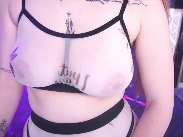 DanielaReign webcam