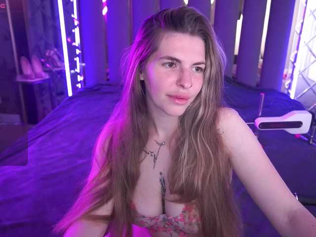 DanielaReign webcam