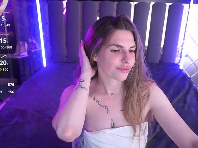 DanielaReign webcam