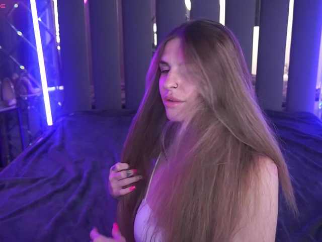 DanielaReign webcam