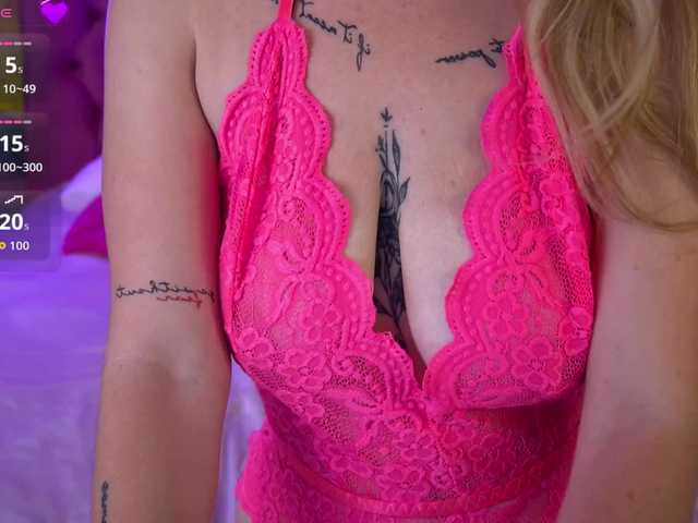 DanielaReign webcam