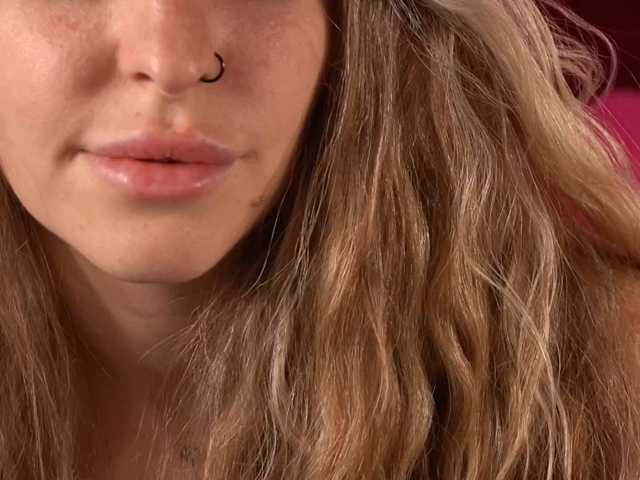 DanielaReign live cam on BongaCams